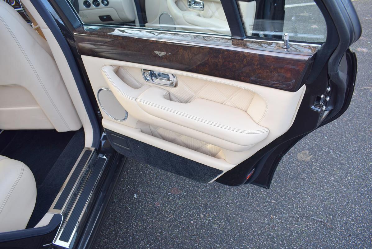 Used Bentley Arnage 2009 for sale - 76993616: Photo 32