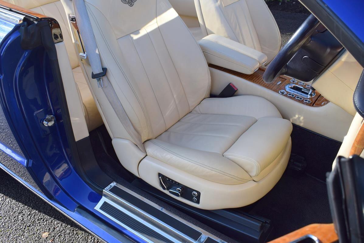 Used Bentley Azure 2007 for sale - 77613058: Photo 18