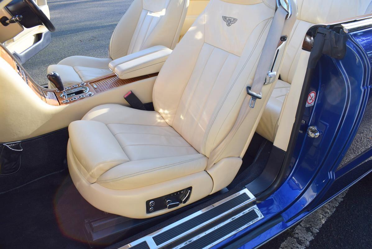 Used Bentley Azure 2007 for sale - 77613058: Photo 32