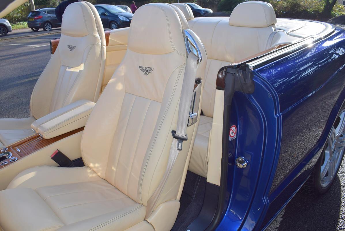 Used Bentley Azure 2007 for sale - 77613058: Photo 36