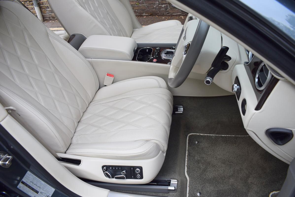 Used Bentley Flying Spur 2015 for sale - 76377807: Photo 11