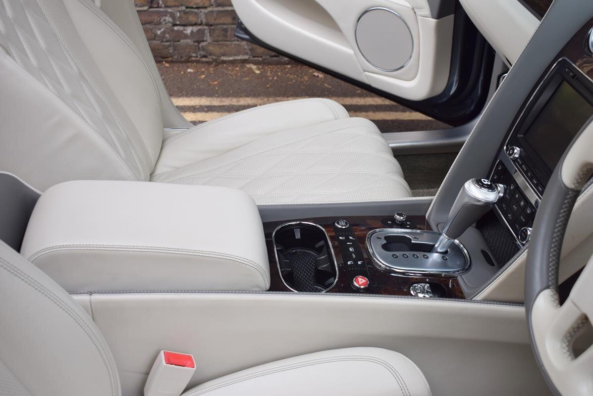 Used Bentley Flying Spur 2015 for sale - 76377807: Photo 15