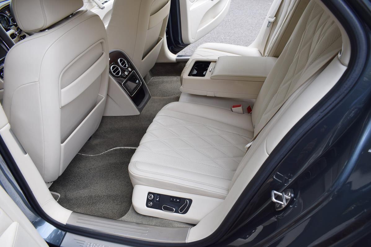Used Bentley Flying Spur 2015 for sale - 76377807: Photo 32