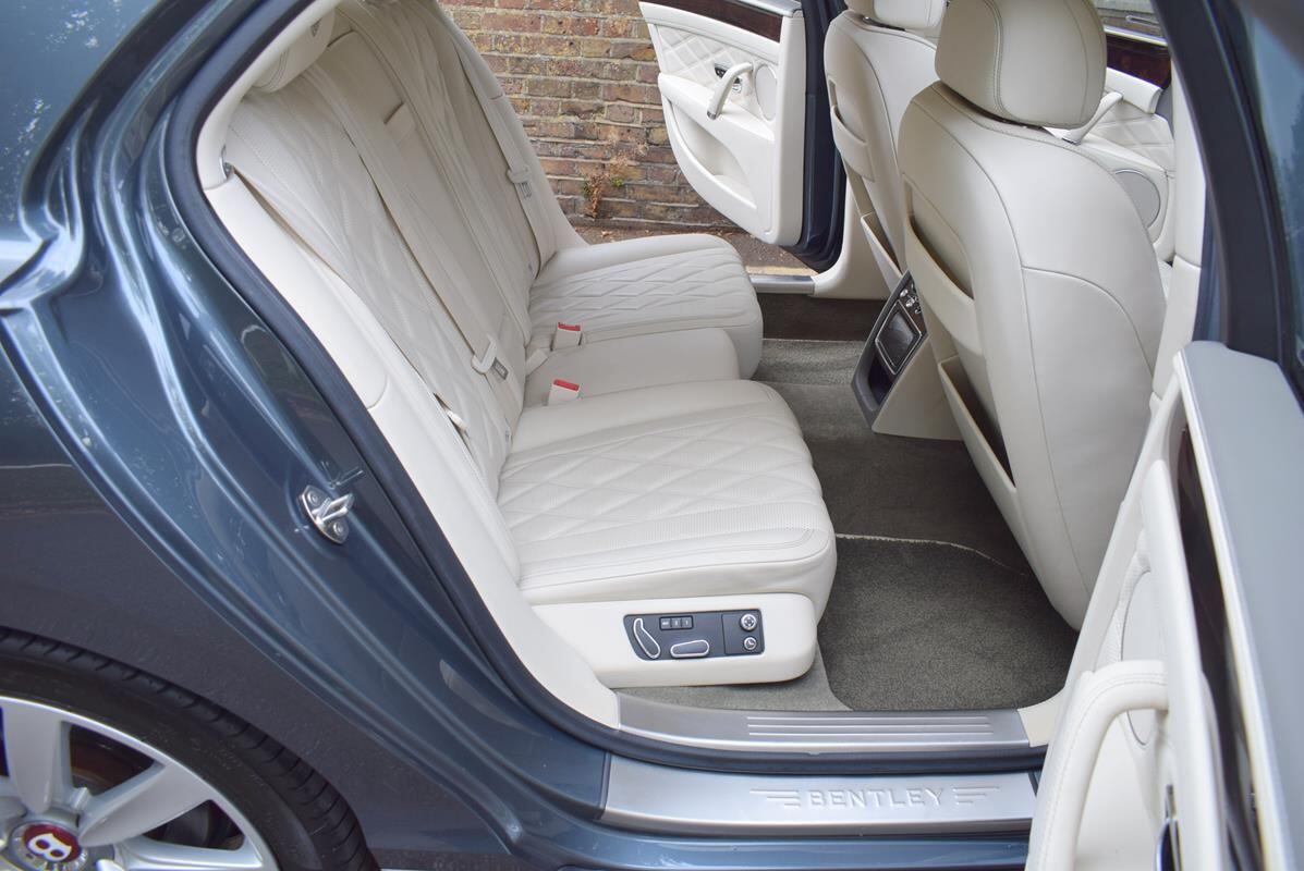 Used Bentley Flying Spur 2015 for sale - 76377807: Photo 38