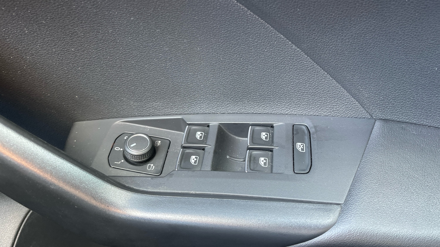 Used Volkswagen T-Cross 2021 for sale - 77300994: Photo 35