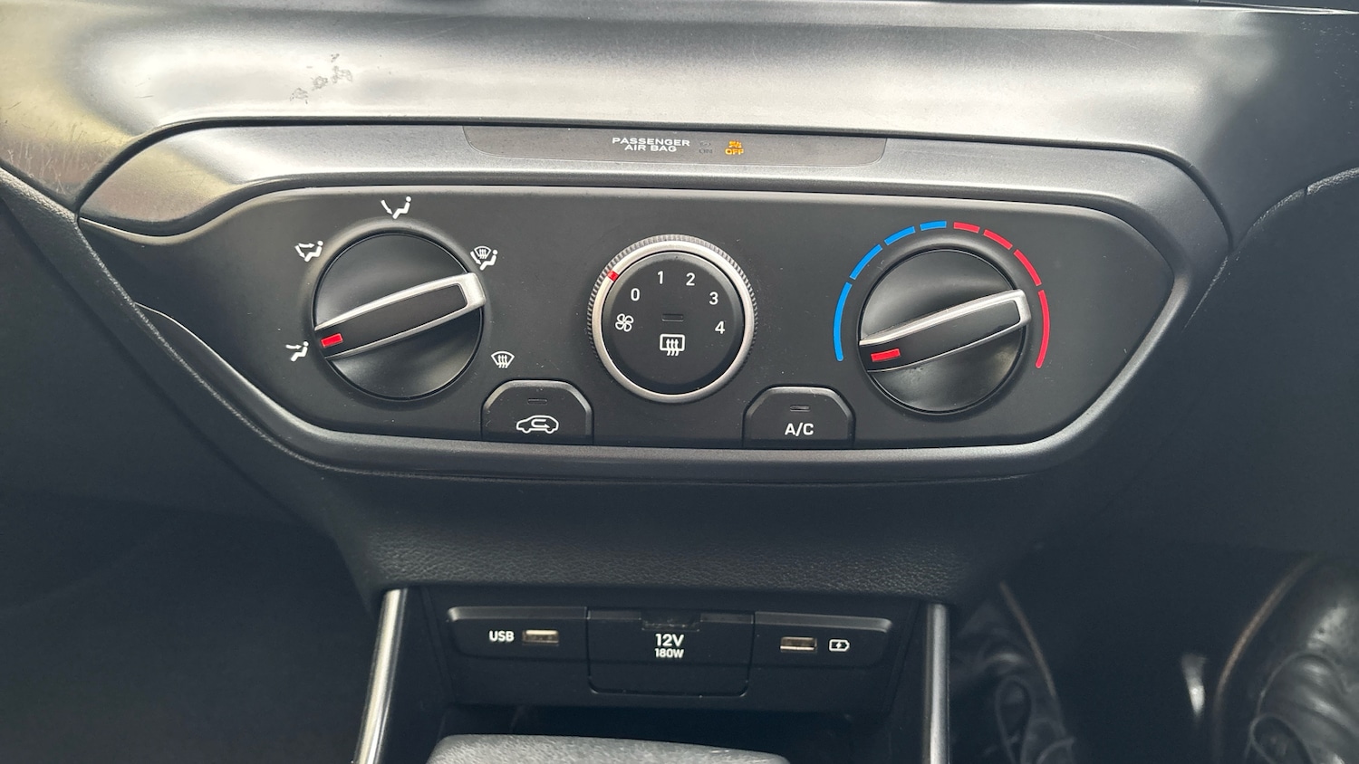 Used Hyundai i20 2022 for sale - 76393436: Photo 33