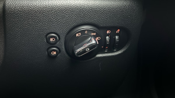 Used MINI Hatch 2015 for sale - 76265304: Photo 25