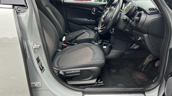 Used MINI Hatch 2015 for sale - 76265304: Photo 29
