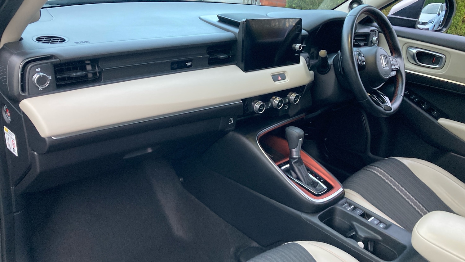 Used Honda HR-V 2022 for sale - 77423244: Photo 2