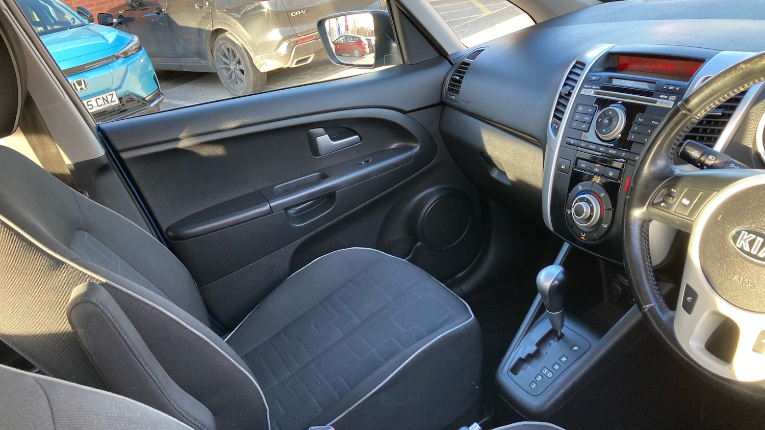 Used Kia Venga 2014 for sale - 77665538: Photo 14