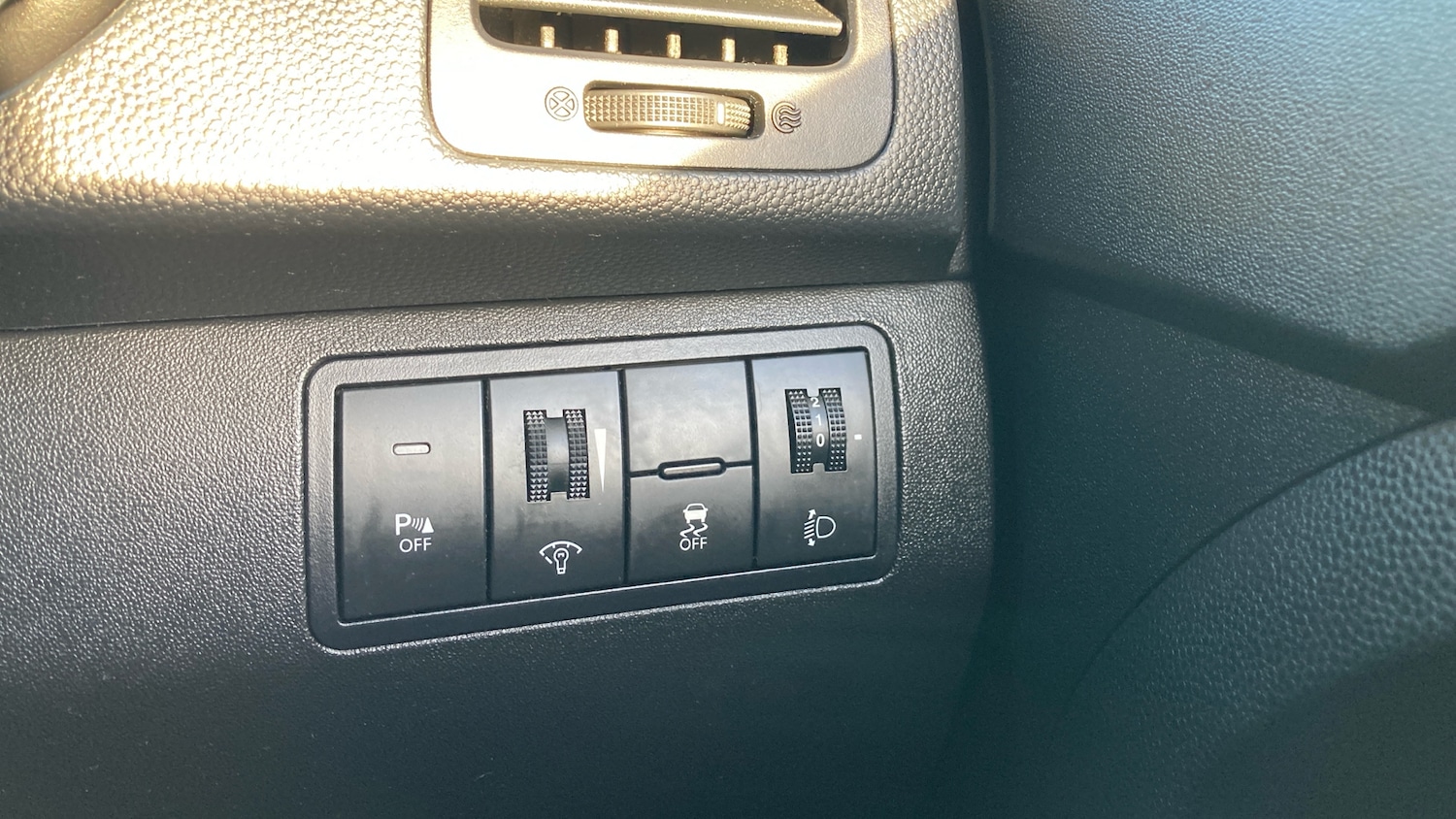 Used Kia Venga 2014 for sale - 77665538: Photo 29