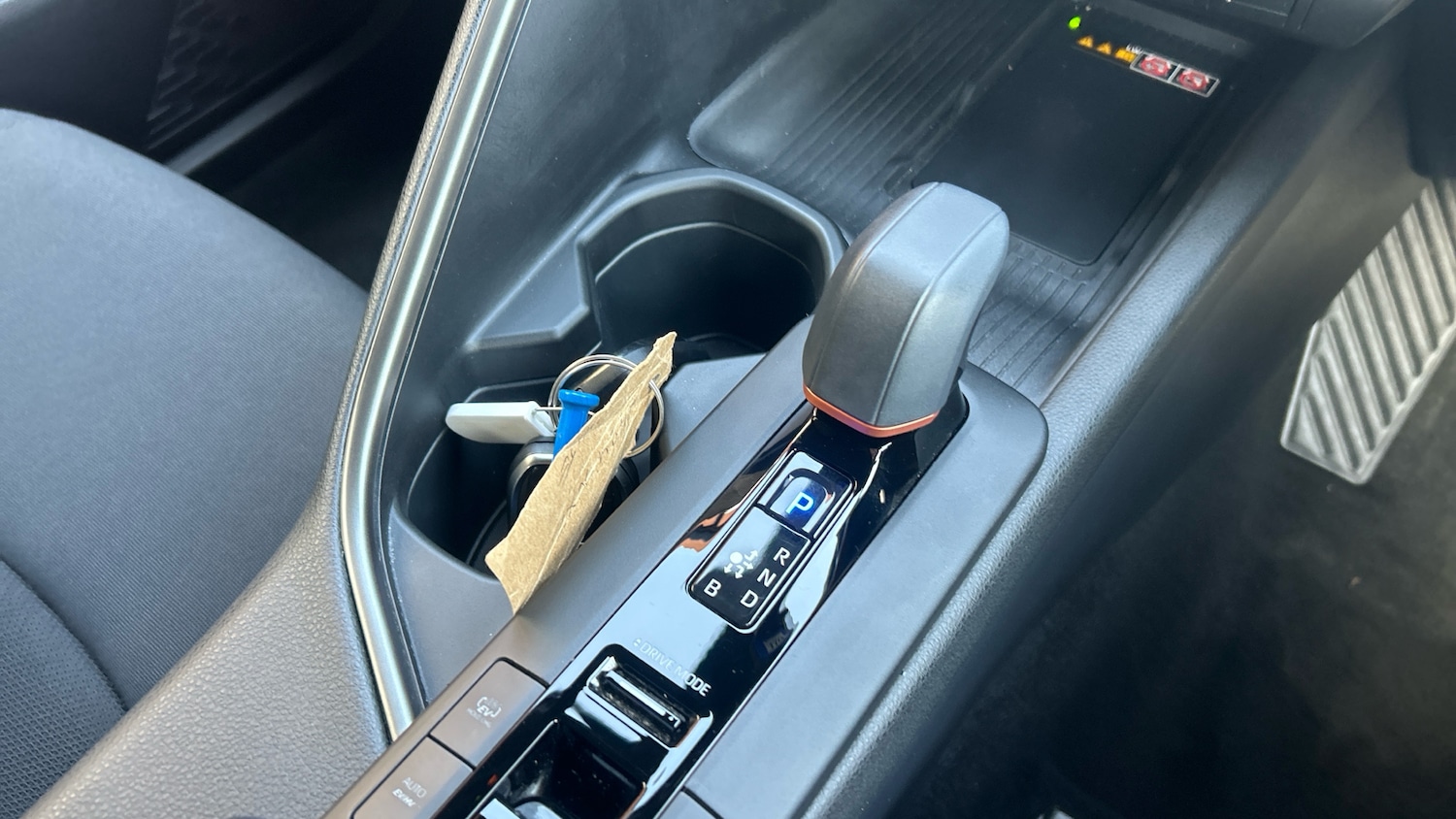 Used Toyota C-HR 2024 for sale - 78198685: Photo 13