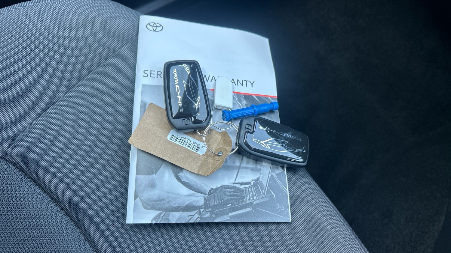 Used Toyota C-HR 2024 for sale - 78198685: Photo 19