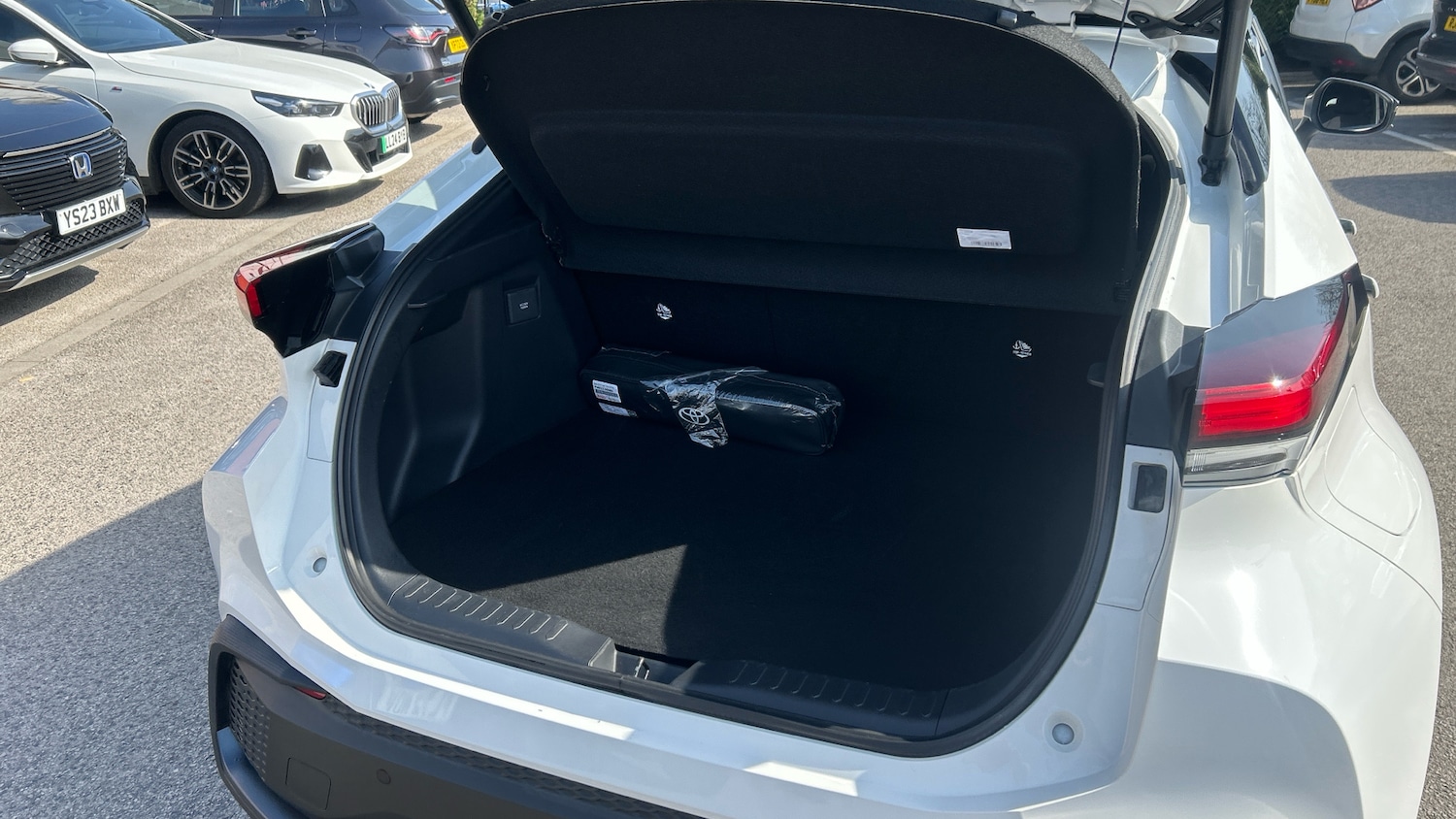 Used Toyota C-HR 2024 for sale - 78198685: Photo 40