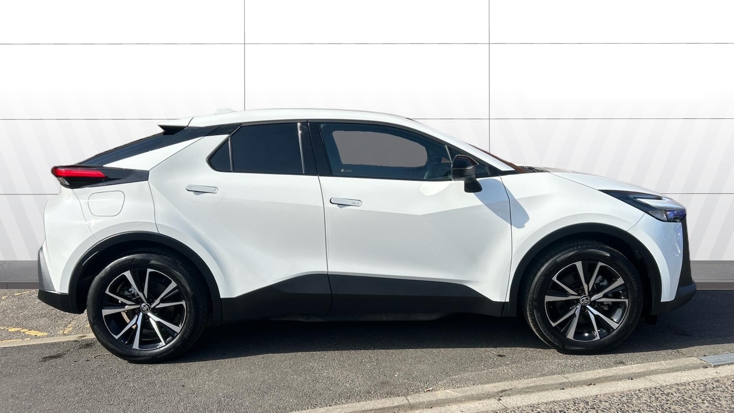 Used Toyota C-HR 2024 for sale - 78198685: Photo 5