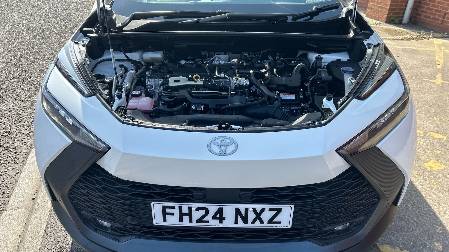 Used Toyota C-HR 2024 for sale - 78198685: Photo 8