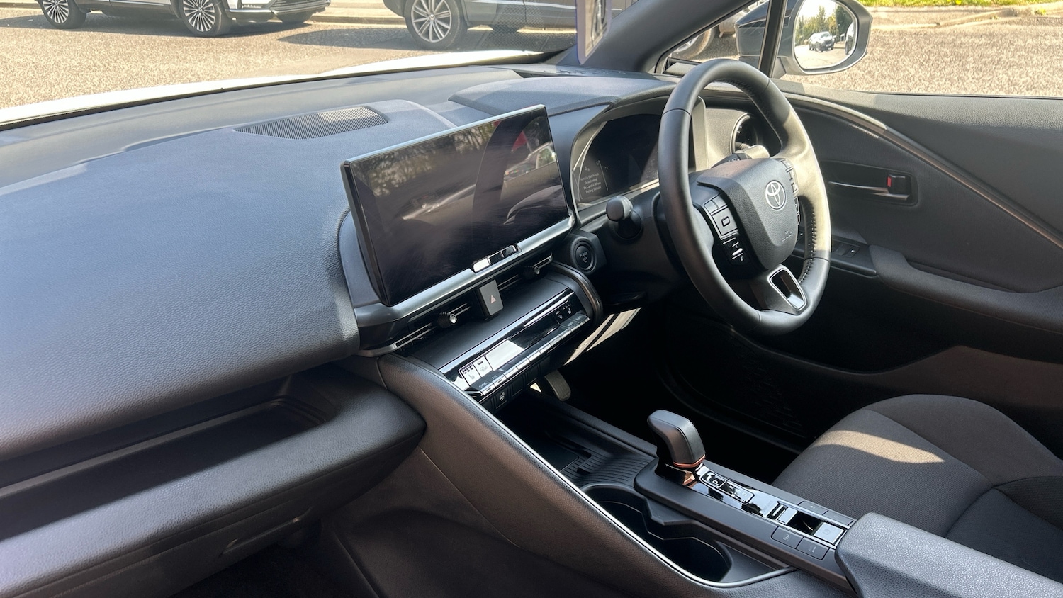 Used Toyota C-HR 2024 for sale - 78198685: Photo 9