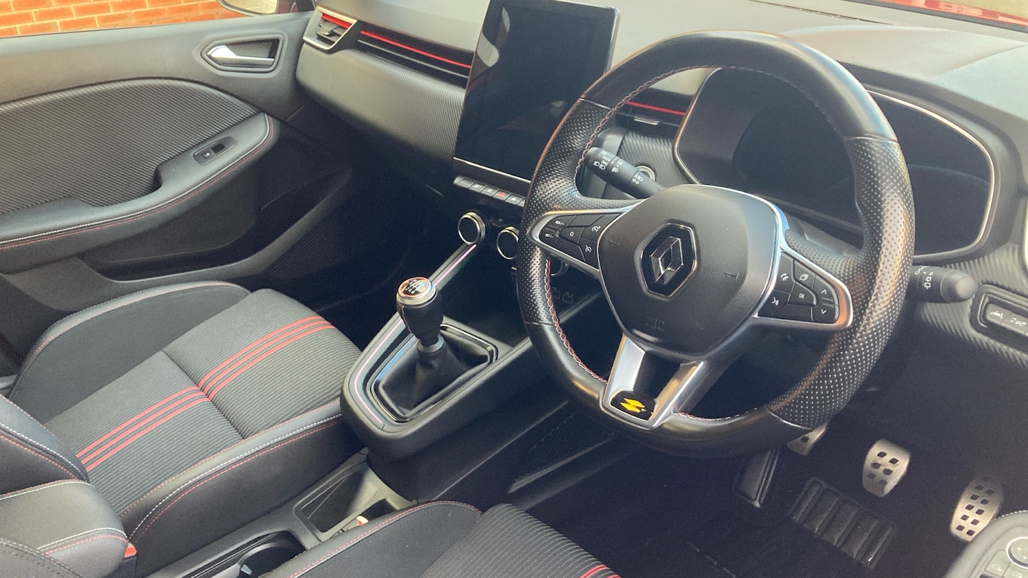 Used Renault Clio 2023 for sale - 76681577: Photo 11