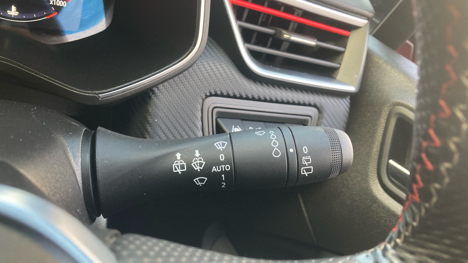 Used Renault Clio 2023 for sale - 76681577: Photo 25