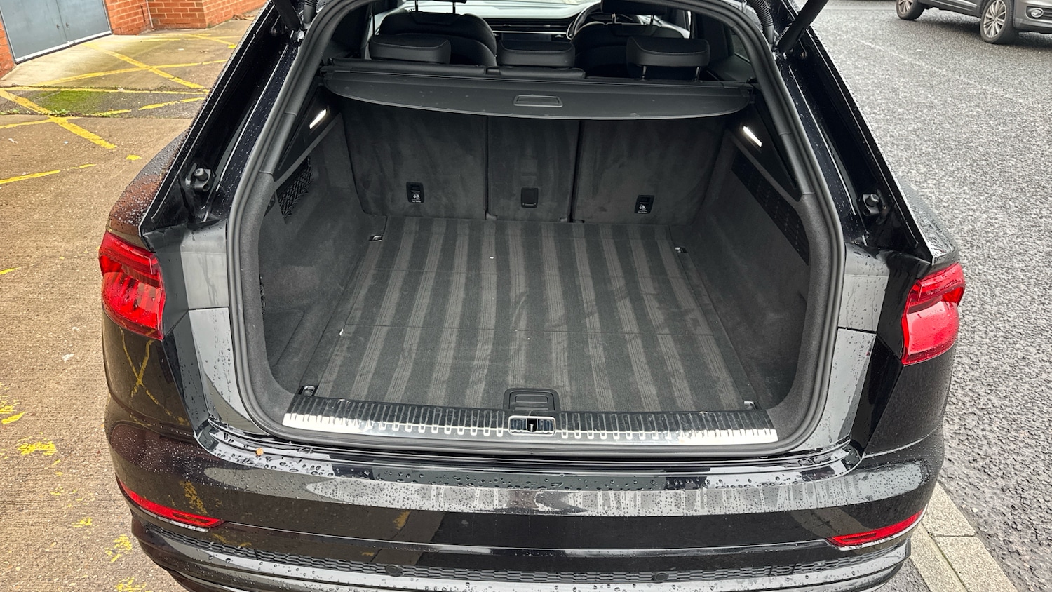 Used Audi Q8 2019 for sale - 76968737: Photo 4