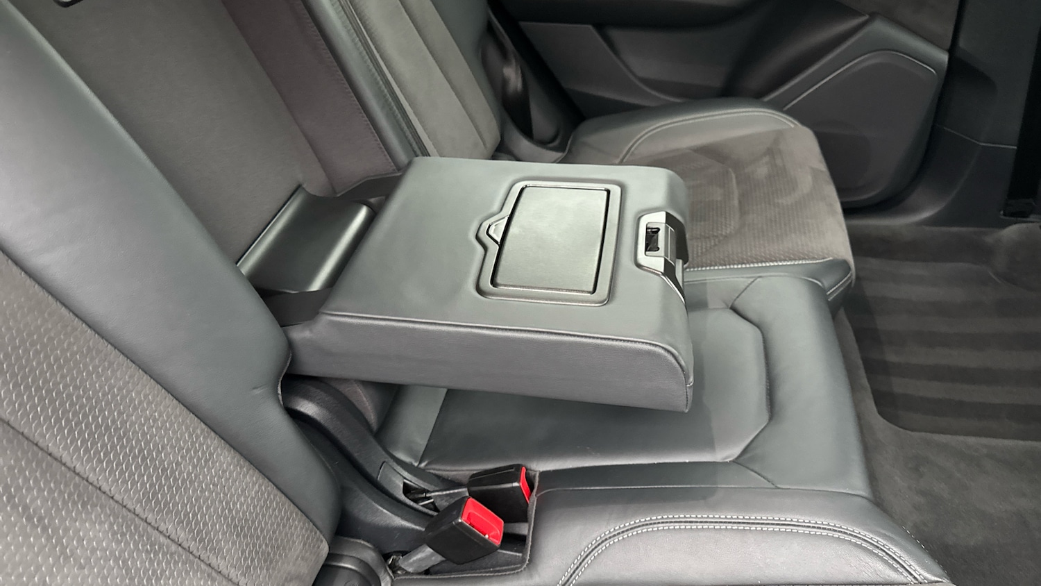 Used Audi Q8 2019 for sale - 76968737: Photo 43