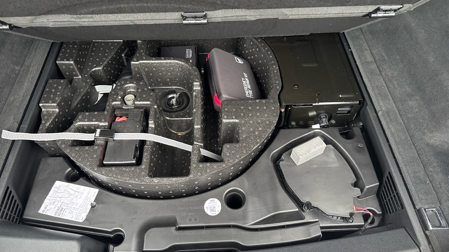 Used Audi Q8 2019 for sale - 76968737: Photo 45