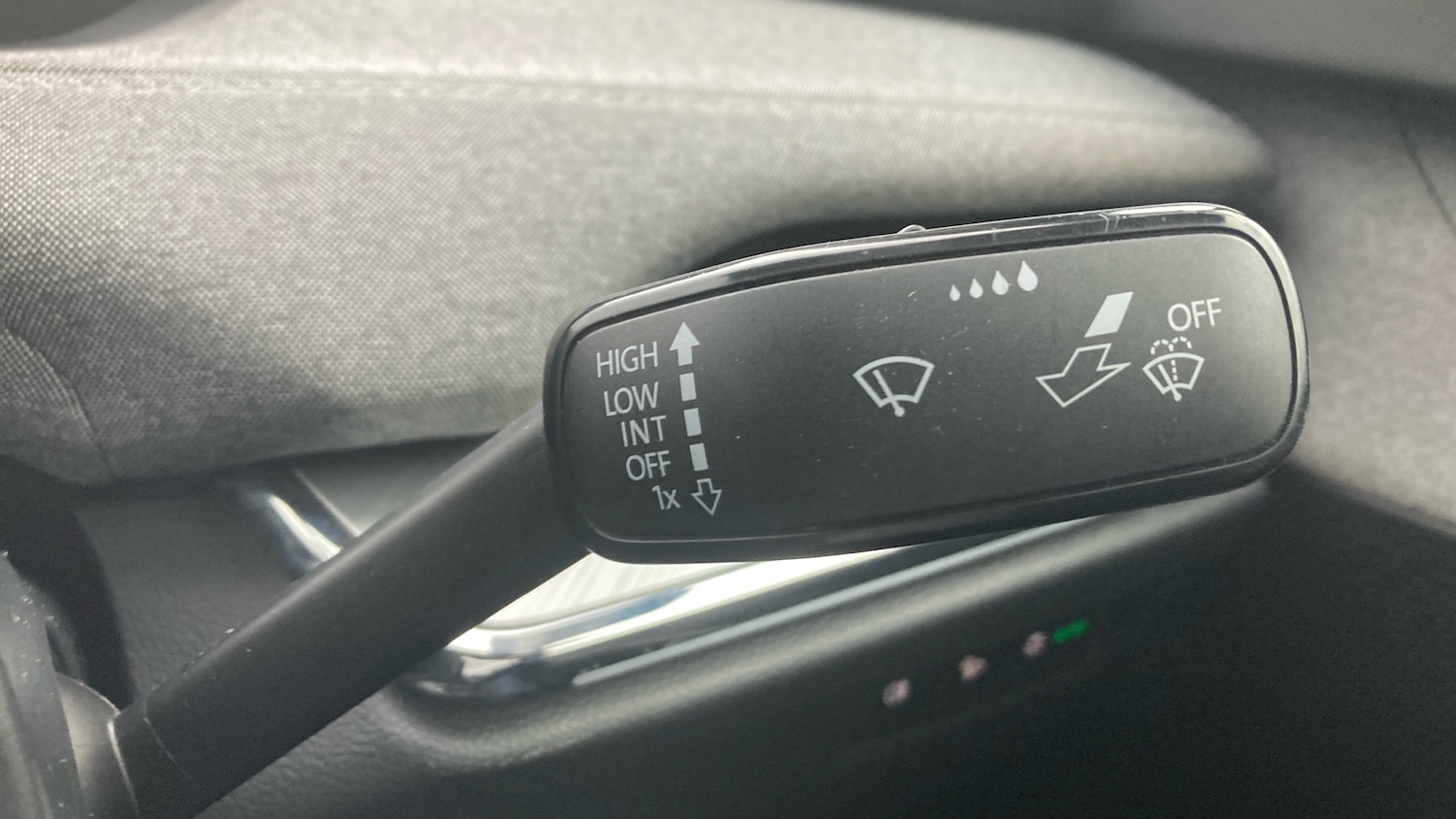 Used Skoda Enyaq 2025 for sale - 76694757: Photo 32