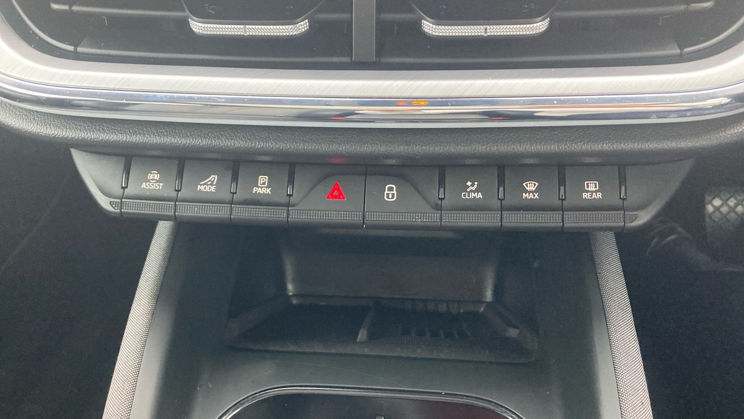 Used Skoda Enyaq 2025 for sale - 76694757: Photo 37