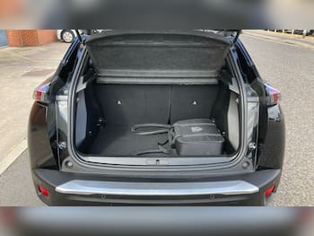 Used Peugeot 2008 2023 for sale - 79637973: Photo