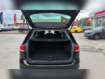 Used Volkswagen Passat 2018 for sale - 78820482: Photo