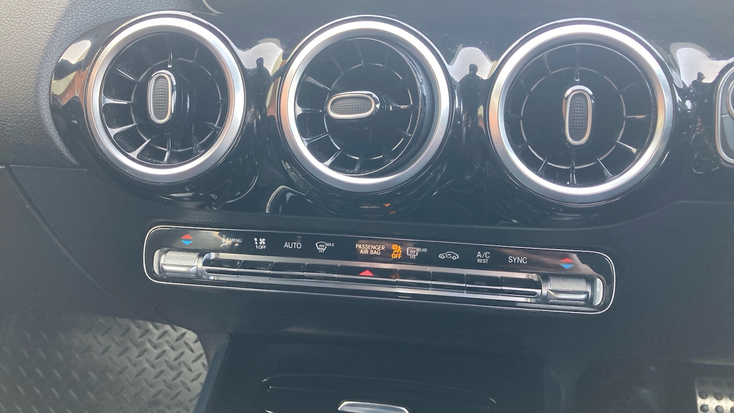 Used Mercedes-Benz B Class 2020 for sale - 77555221: Photo 28