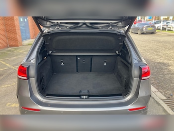 Used Mercedes-Benz B Class 2020 for sale - 77555221: Photo