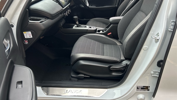 Used Honda Jazz 2023 for sale - 76117344: Photo 32