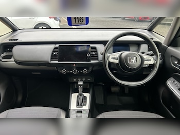 Used Honda Jazz 2023 for sale - 76117344: Photo