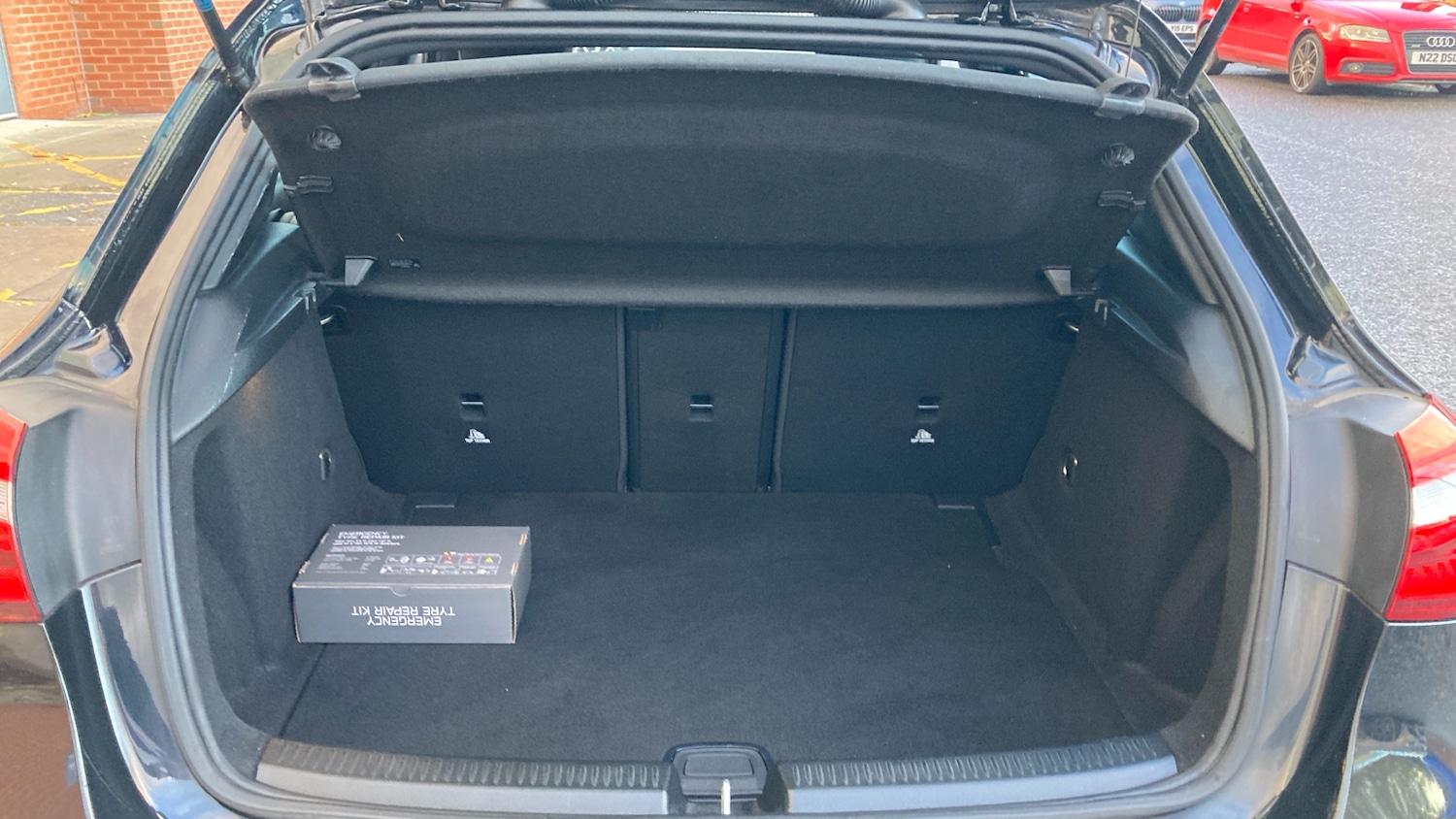 Used Mercedes-Benz A-Class 2019 for sale - 76393422: Photo 4