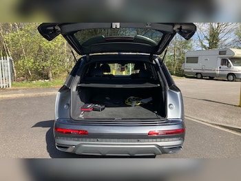 Used Audi Q7 2020 for sale - 78201789: Photo