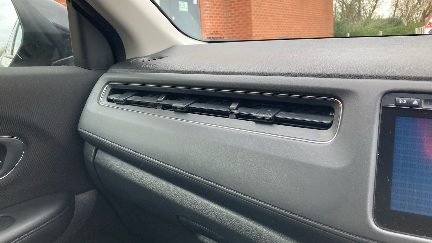 Used Honda HR-V 2018 for sale - 77652934: Photo 23