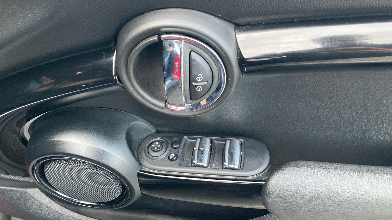 Used MINI Convertible 2023 for sale - 77381502: Photo 28