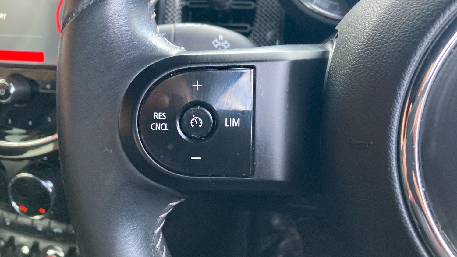 Used MINI Convertible 2023 for sale - 77381502: Photo 36