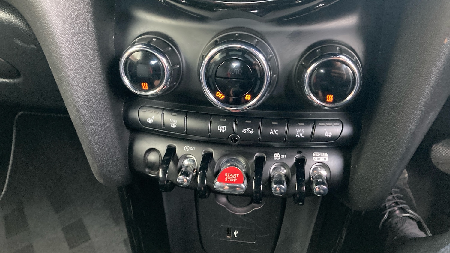 Used MINI Convertible 2023 for sale - 77381502: Photo 40