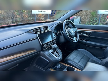 Used Honda CR-V 2018 for sale - 76544266: Photo