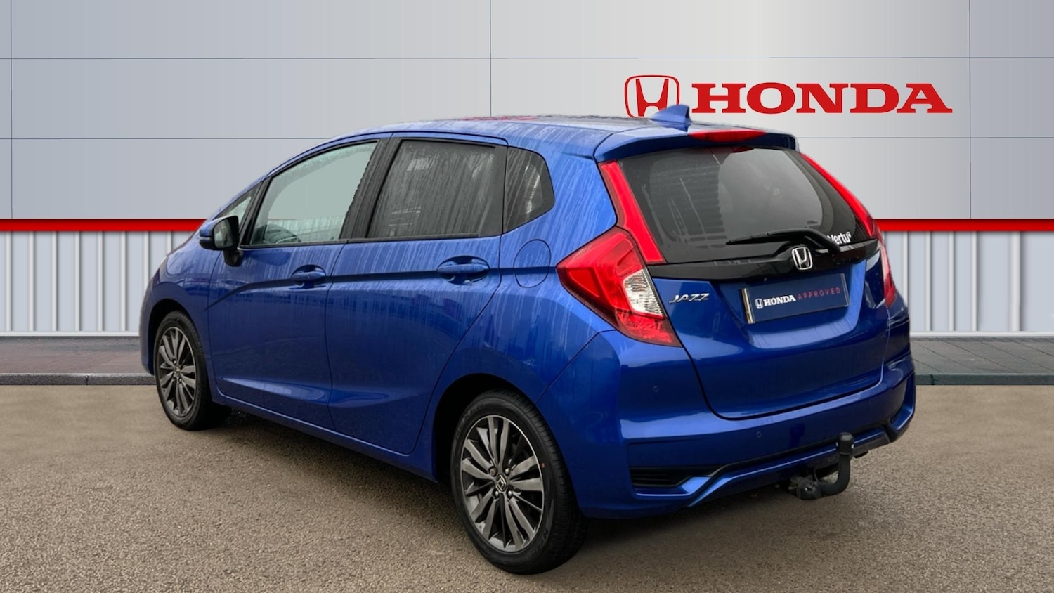 Used Honda Jazz 2018 for sale - 76490440: Photo 3