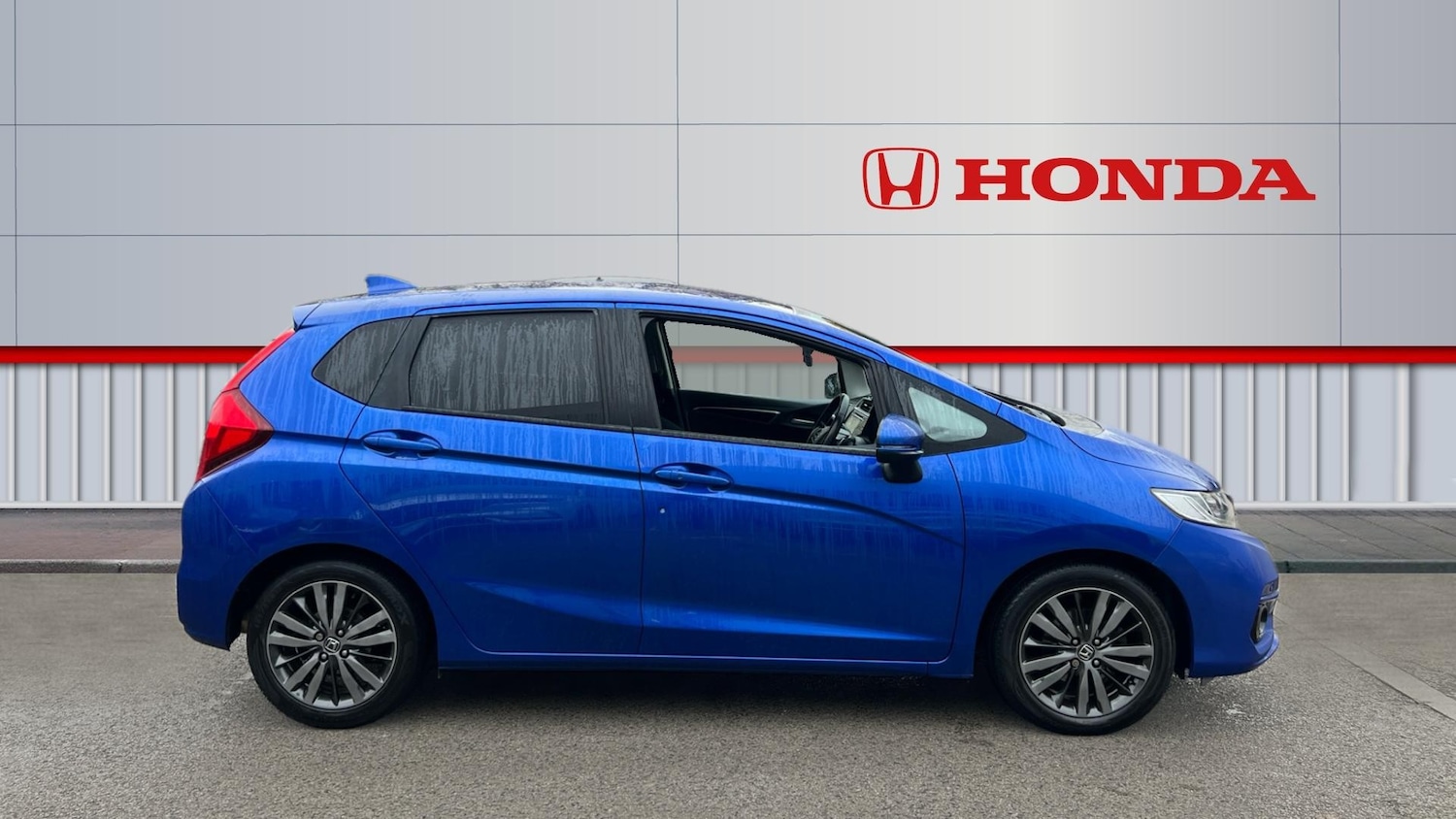 Used Honda Jazz 2018 for sale - 76490440: Photo 5