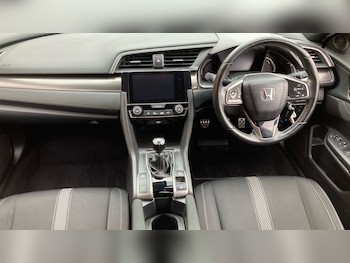 Used Honda Civic 2019 for sale - 75700175: Photo