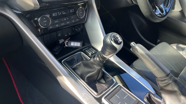 Used Mitsubishi Eclipse Cross 2018 for sale - 76233058: Photo 13