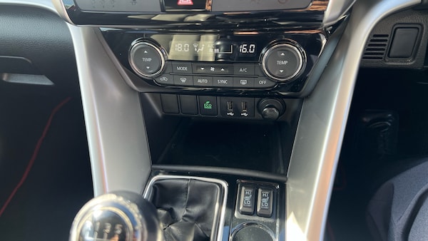 Used Mitsubishi Eclipse Cross 2018 for sale - 76233058: Photo 30