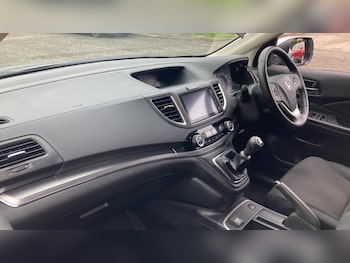 Used Honda CR-V 2018 for sale - 77883873: Photo