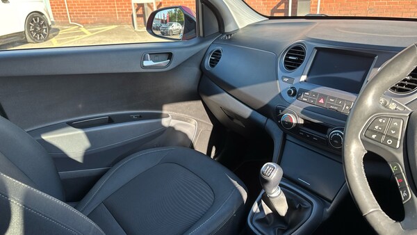 Used Hyundai i10 2019 for sale - 75663171: Photo 14