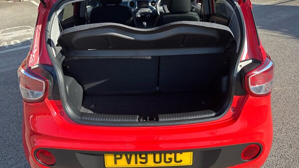 Used Hyundai i10 2019 for sale - 75663171: Photo 4