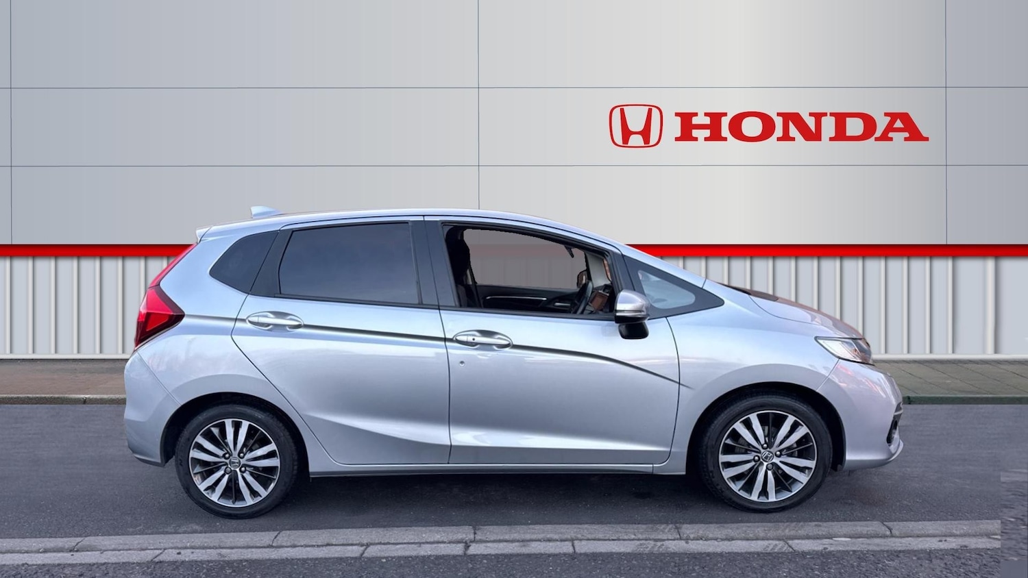 Used Honda Jazz 2018 for sale - 77115793: Photo 5